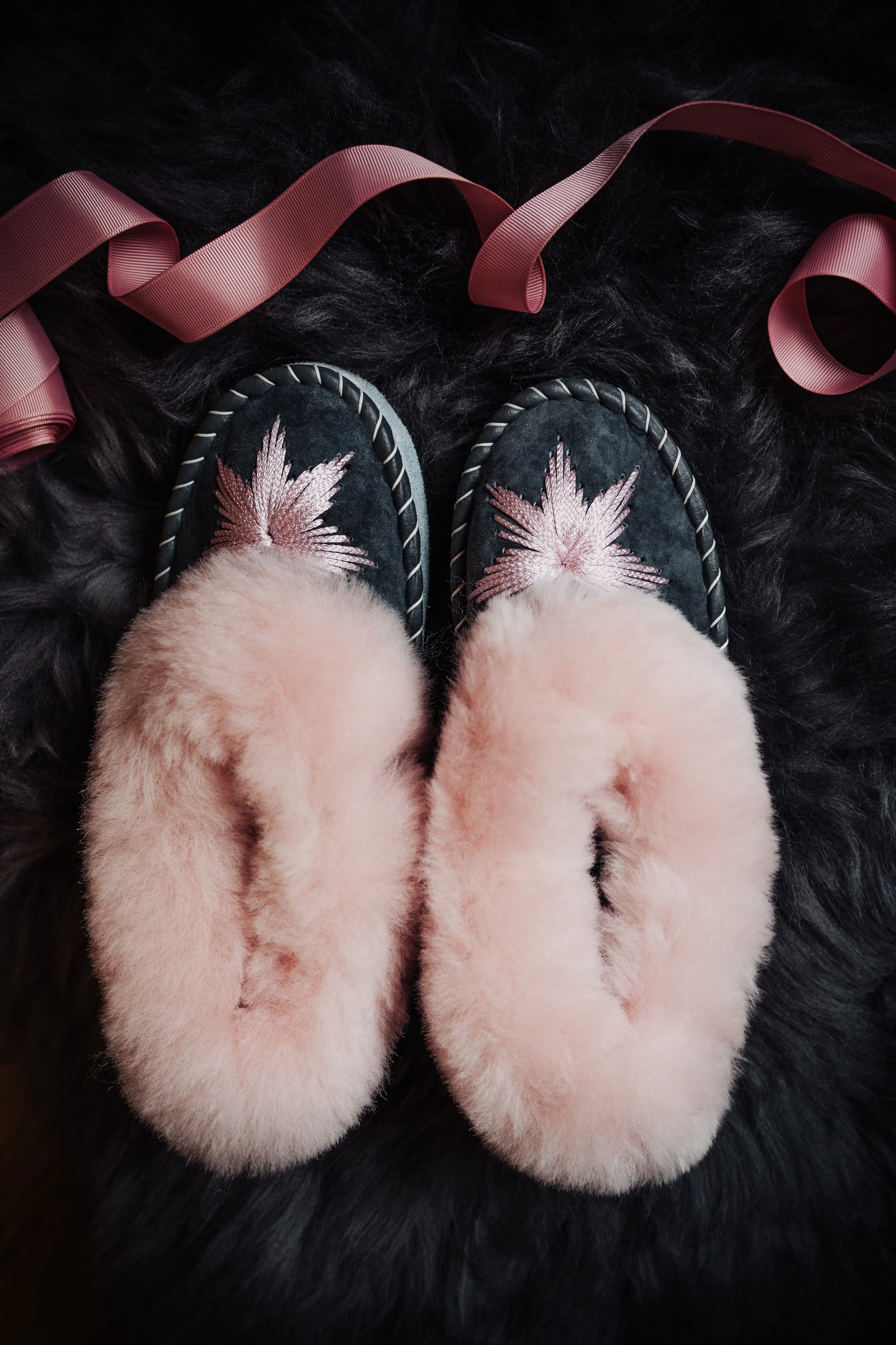 Sheepskin slippers Pink fur