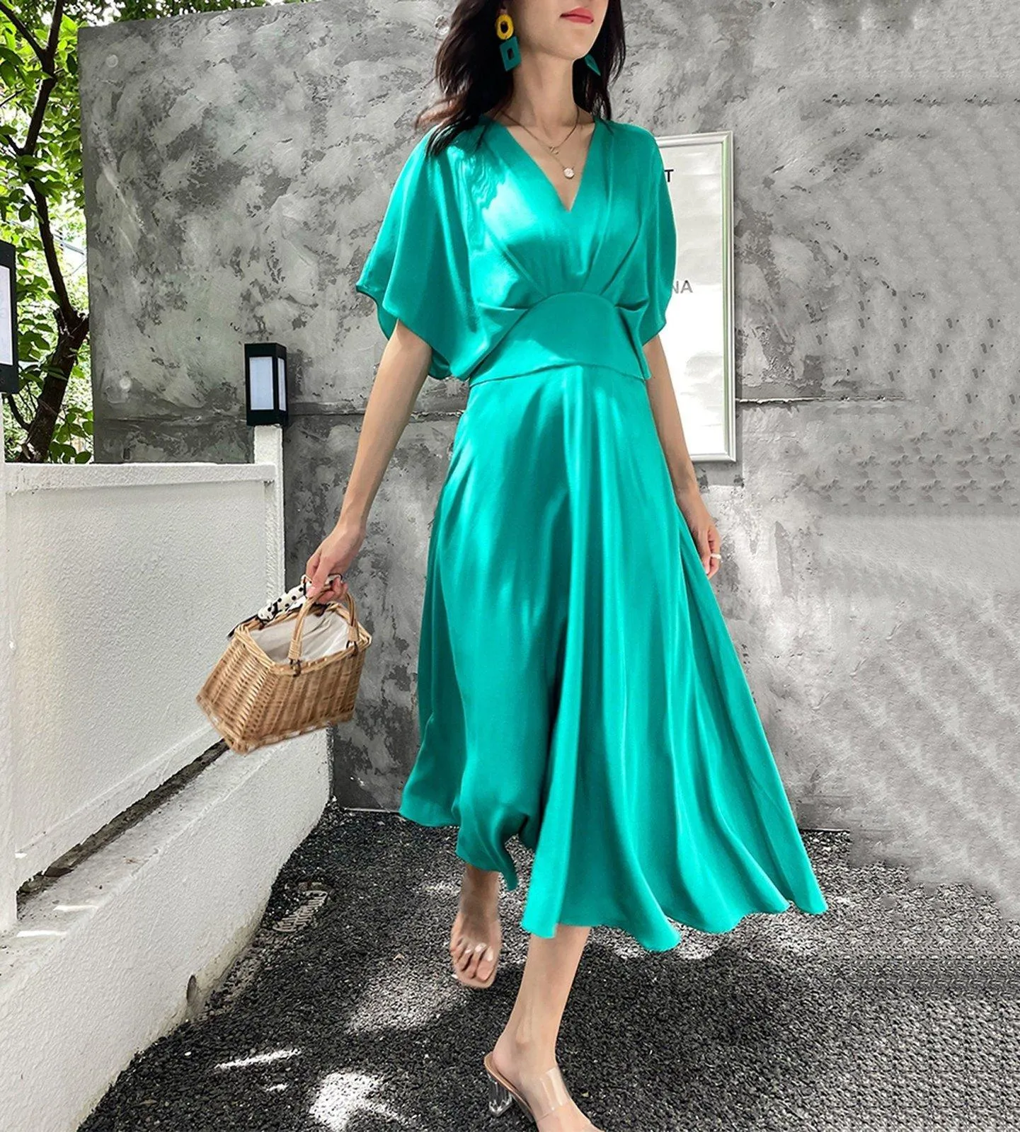 V-neck Short Airy Sleeve Fit & Flare Midi Dress